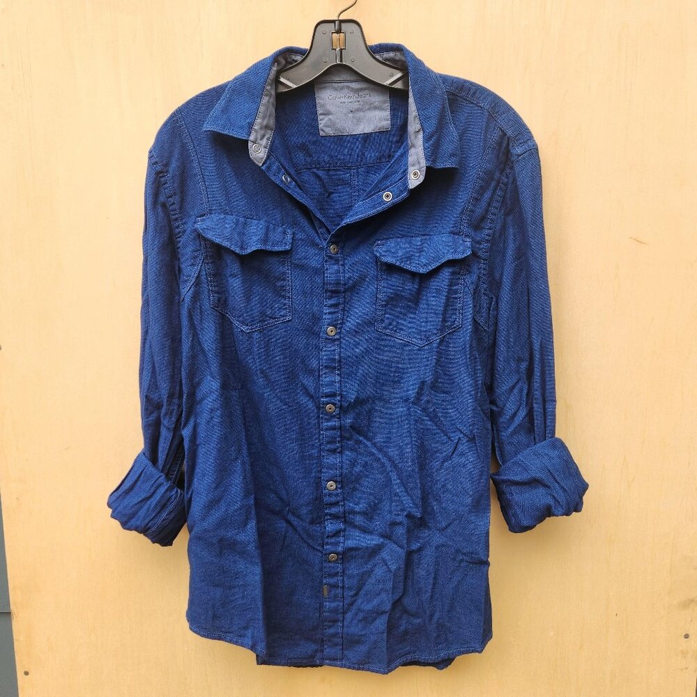 Calvin Klein Jeans Women's Dark Blue Chambray Button Down Shirt - Size Medium